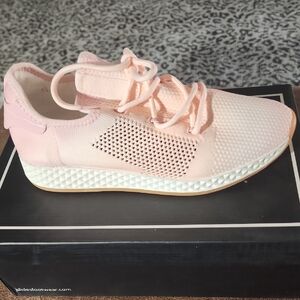 Stylish Pink Women's Sneakers